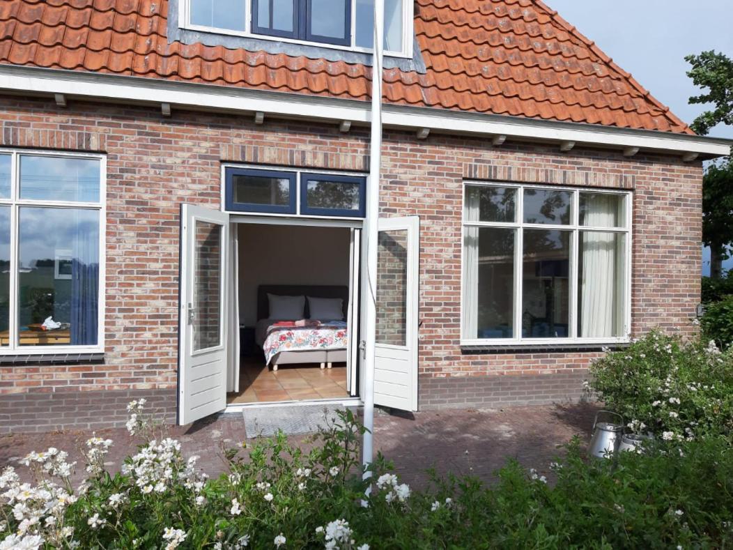 Luxe Gastenverblijf In Het Hart Van Friesland Akkrum Exterior foto